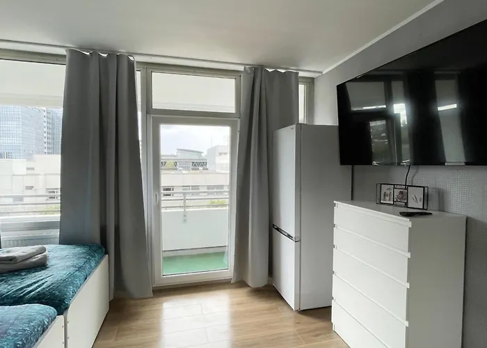 Work & In Neuss * Neuss