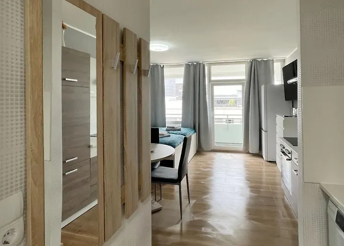 Work & In Appartement *